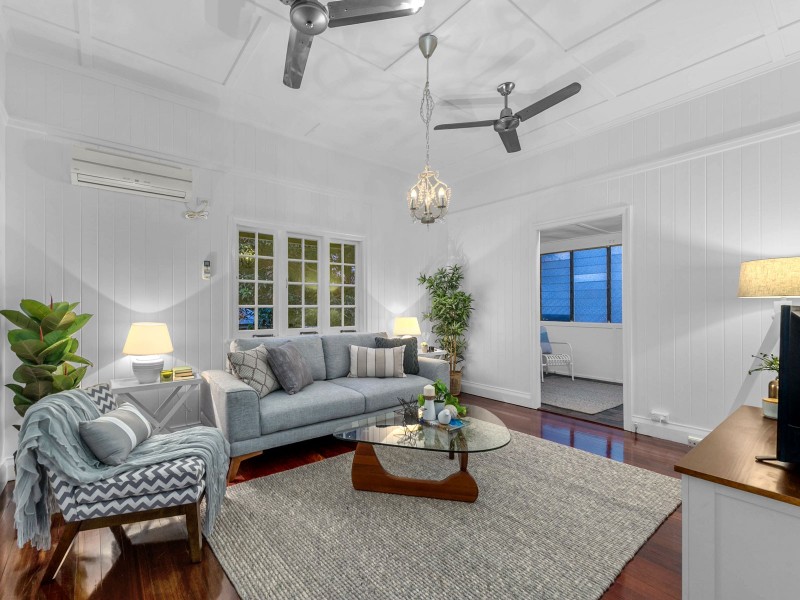 15 Larwill Avenue, Northgate QLD 4013