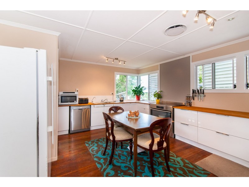 124 Landsboro Avenue, Boondall QLD 4034