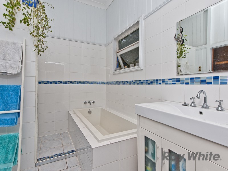 6 Cooper Road, Northgate QLD 4013