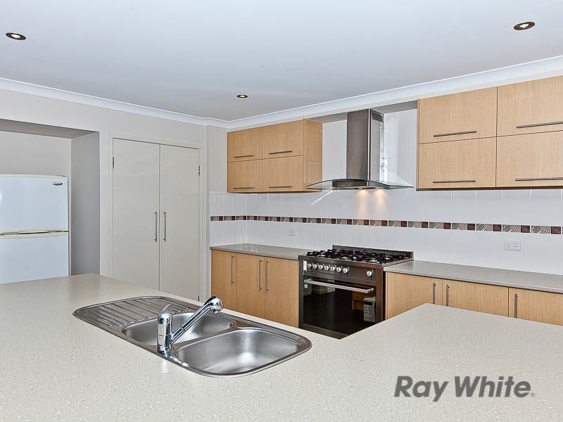 28 Petrie Crescent, Aspley QLD 4034