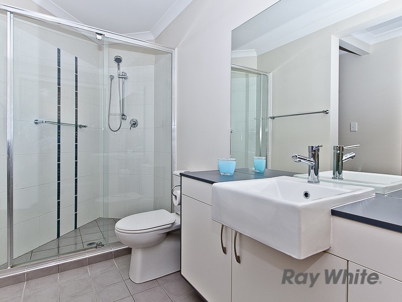 28 Petrie Crescent, Aspley QLD 4034