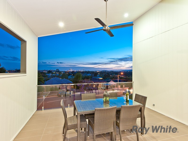 242 Edinburgh Castle Road, Wavell Heights QLD 4012