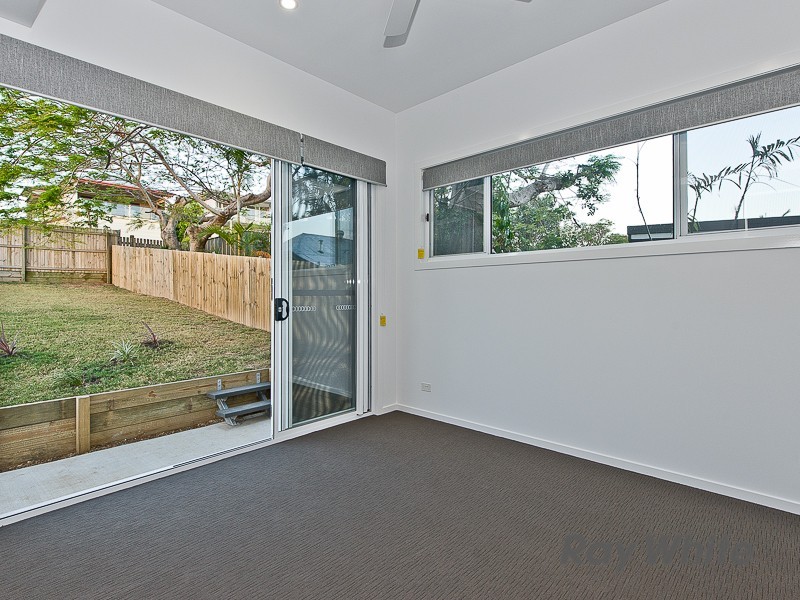 242 Edinburgh Castle Road, Wavell Heights QLD 4012