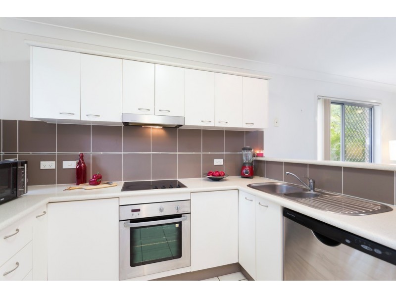 17/6 Myrtle Crescent, Bridgeman Downs QLD 4035