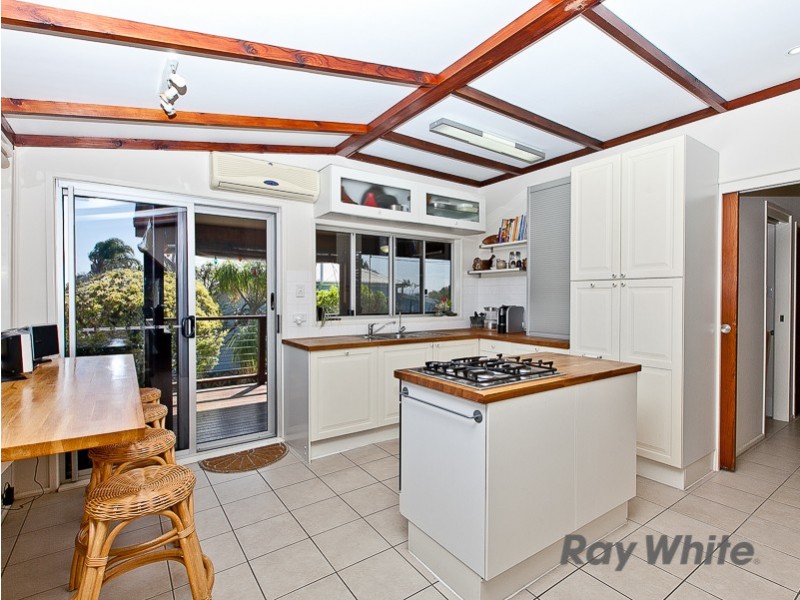98 Shorncliffe Parade, Shorncliffe QLD 4017