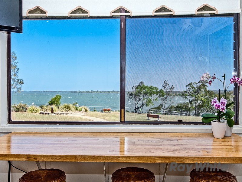 98 Shorncliffe Parade, Shorncliffe QLD 4017