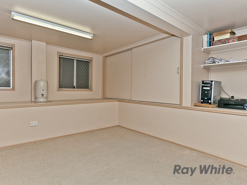 98 Shorncliffe Parade, Shorncliffe QLD 4017