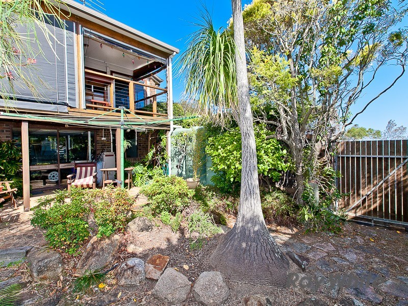 98 Shorncliffe Parade, Shorncliffe QLD 4017