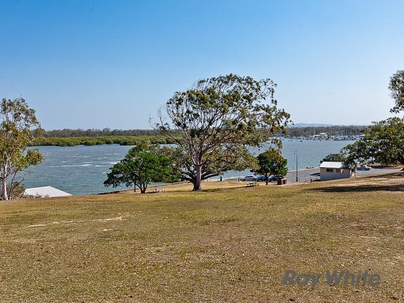 98 Shorncliffe Parade, Shorncliffe QLD 4017