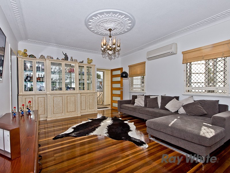 22 Edinburgh Castle Road, Kedron QLD 4031