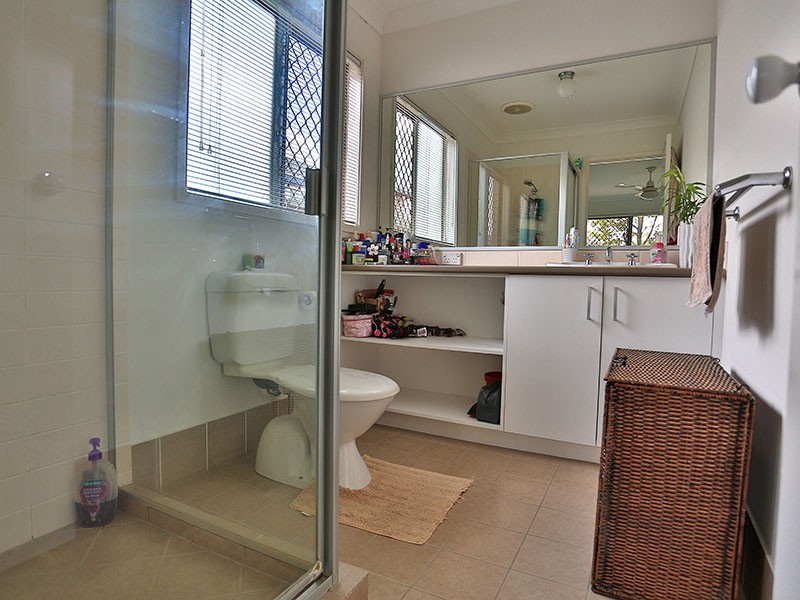 33 Griffen Place, Crestmead QLD 4132