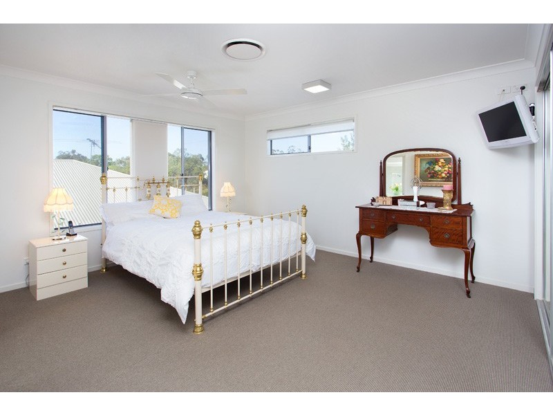 72 Petrie Crescent, Aspley QLD 4034