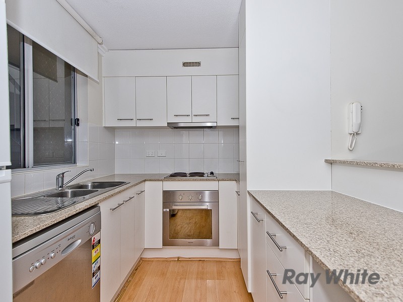 2/219 Tufnell Road, Banyo QLD 4014