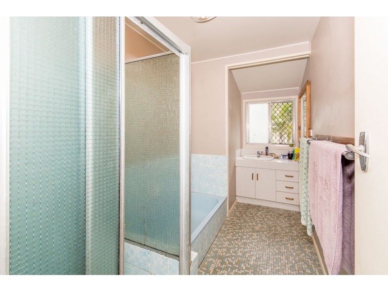 22 Albany Creek Road, Aspley QLD 4034