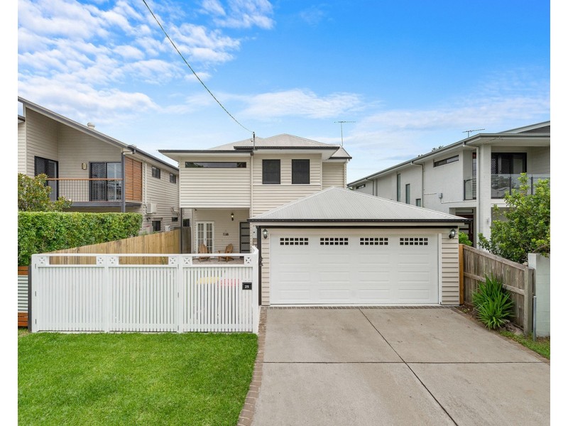 25 Junior Terrace, Northgate QLD 4013