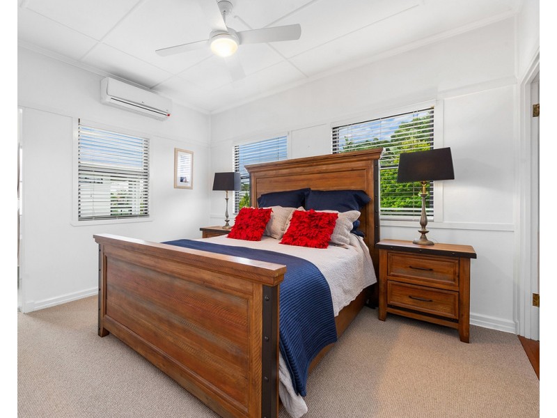 25 Junior Terrace, Northgate QLD 4013