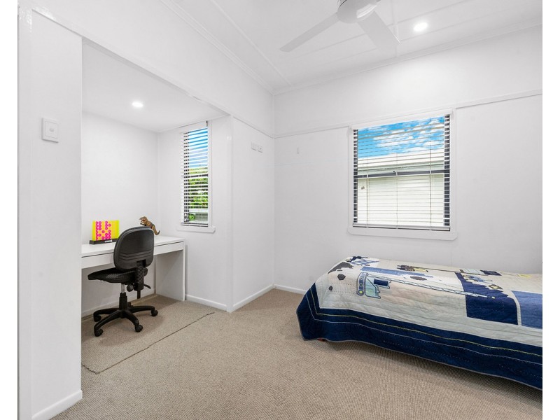 25 Junior Terrace, Northgate QLD 4013