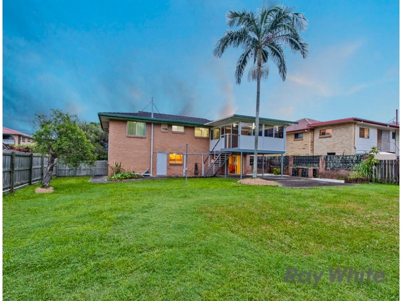 38 Long Street, Camp Hill QLD 4152