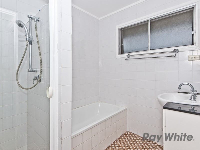 38 Long Street, Camp Hill QLD 4152