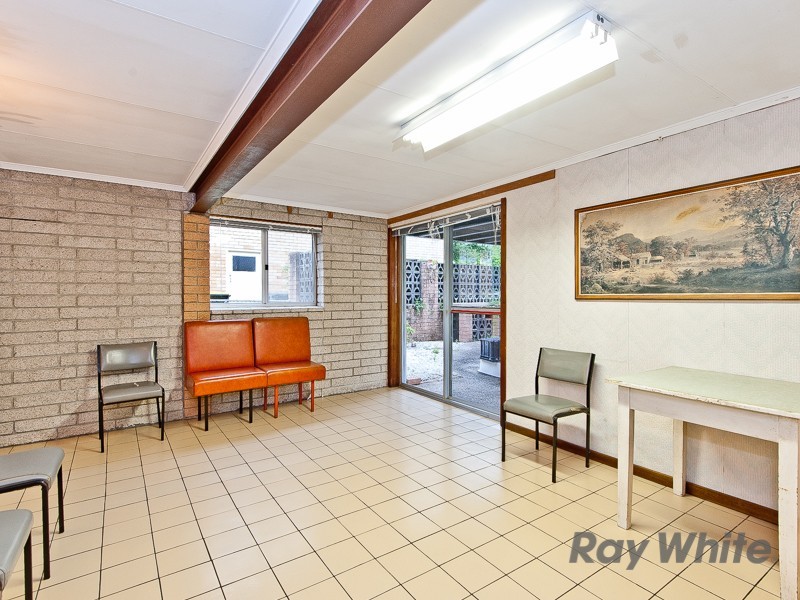 38 Long Street, Camp Hill QLD 4152