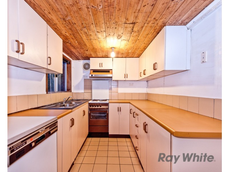 38 Long Street, Camp Hill QLD 4152