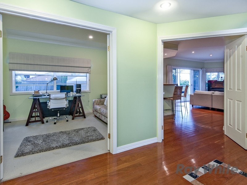 17 Polaris Place, Bridgeman Downs QLD 4035