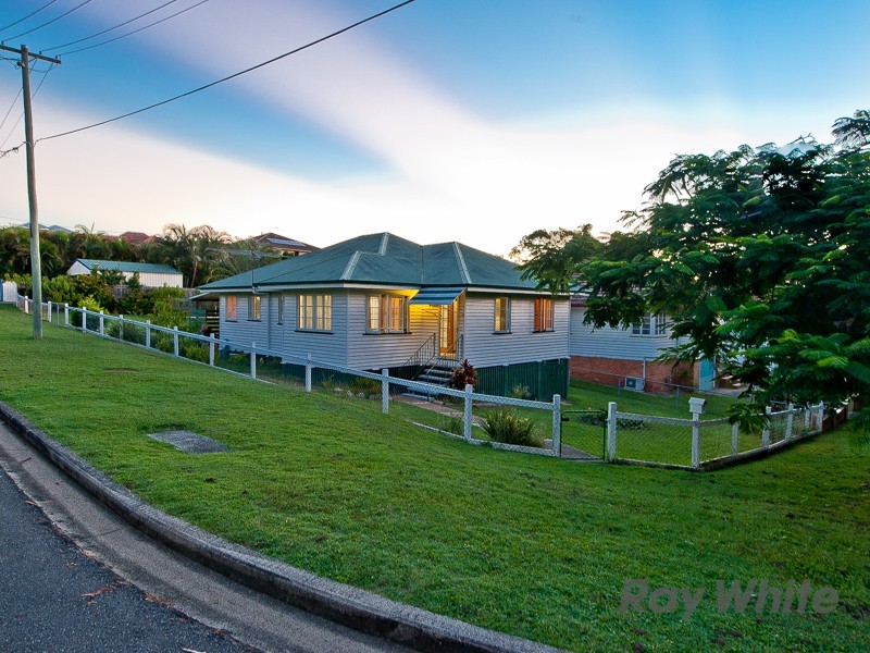 2 Nind Street, Wavell Heights QLD 4012