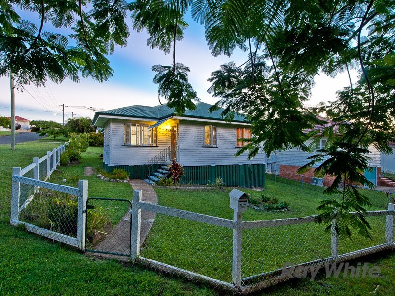 2 Nind Street, Wavell Heights QLD 4012