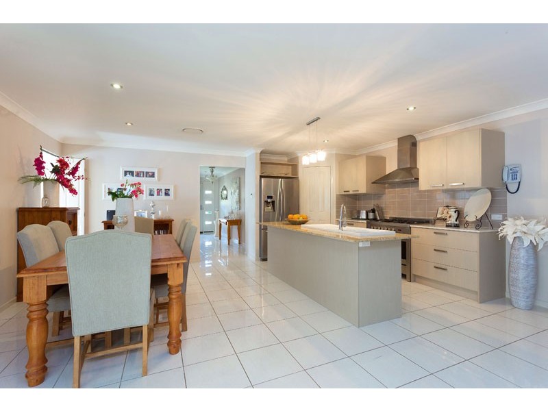 12 Ironbark Circuit, Everton Hills QLD 4053