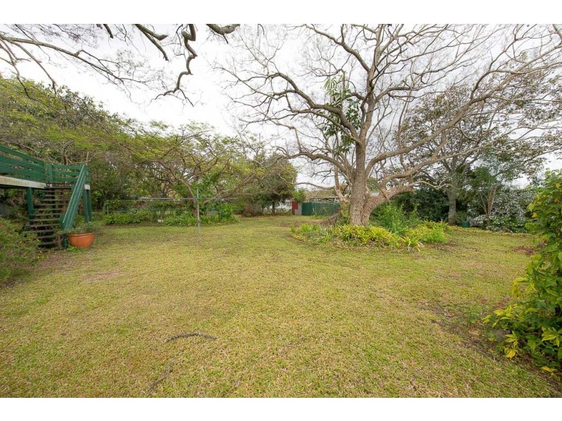 77 Baskerville Street, Brighton QLD 4017