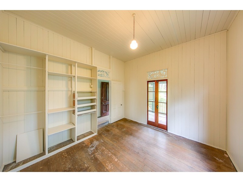 77 Baskerville Street, Brighton QLD 4017