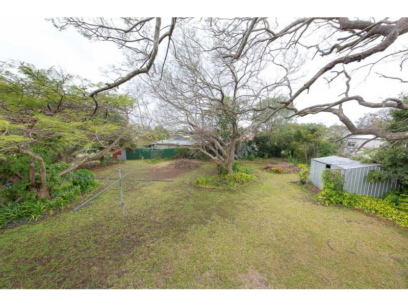 77 Baskerville Street, Brighton QLD 4017