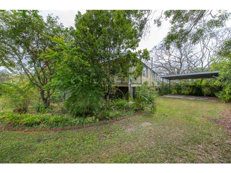77 Baskerville Street, Brighton QLD 4017