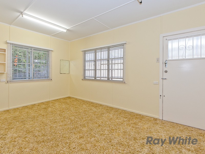 18 Kennedy Street, Brighton QLD 4017