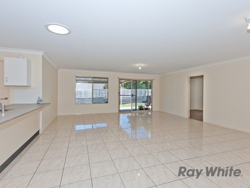 32 Water Street, Kallangur QLD 4503