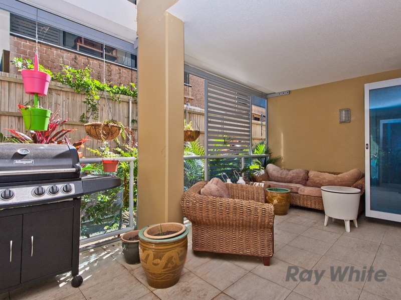 3/8 Georgina Street, Woody Point QLD 4019