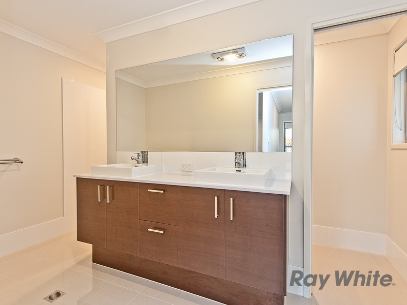 42 Somers Street, Nudgee QLD 4014
