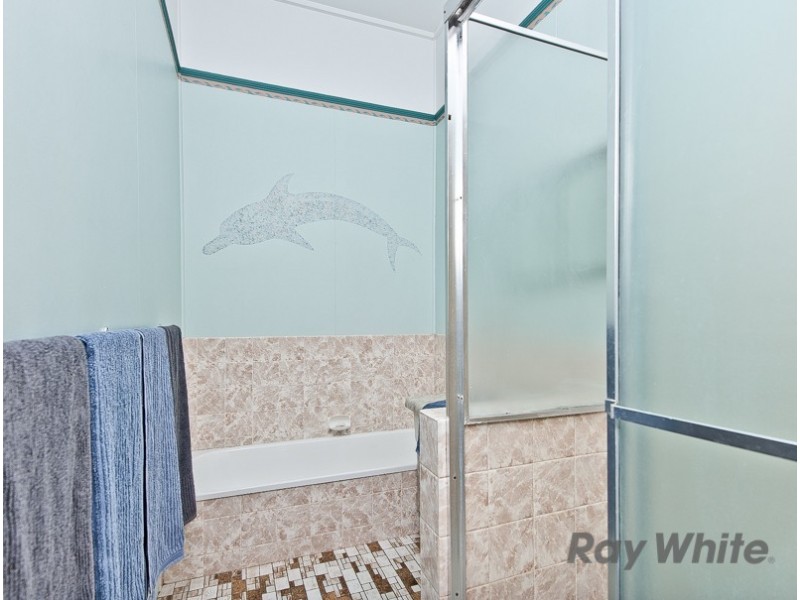 33 Paul Street, Sandgate QLD 4017