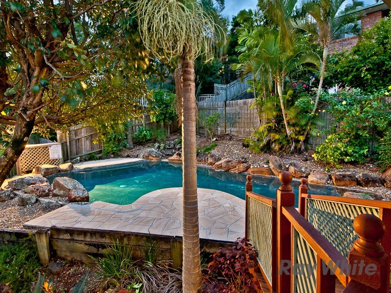 28 Nicholas Street, Mcdowall QLD 4053