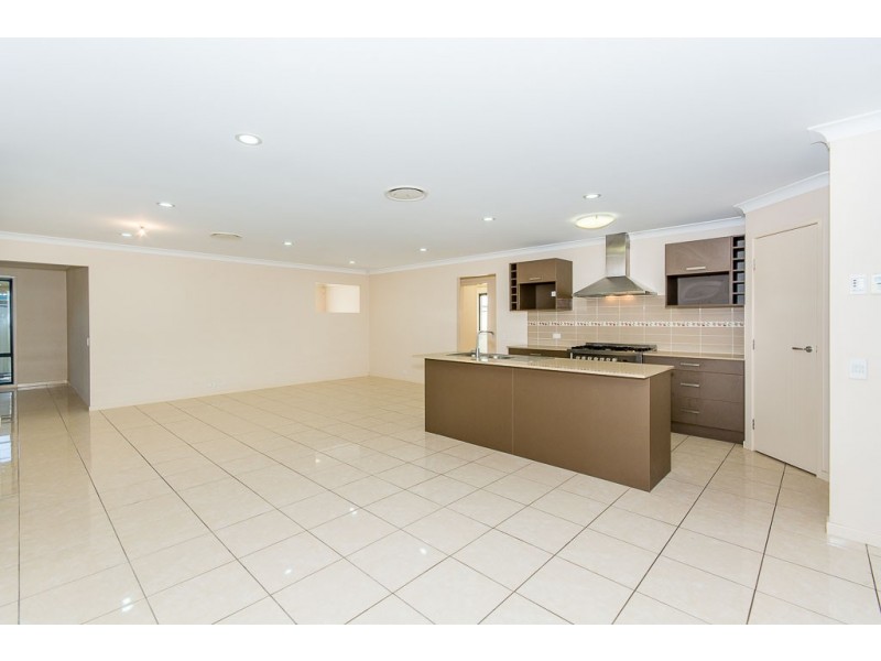 2 Oriole Street, Taigum QLD 4018