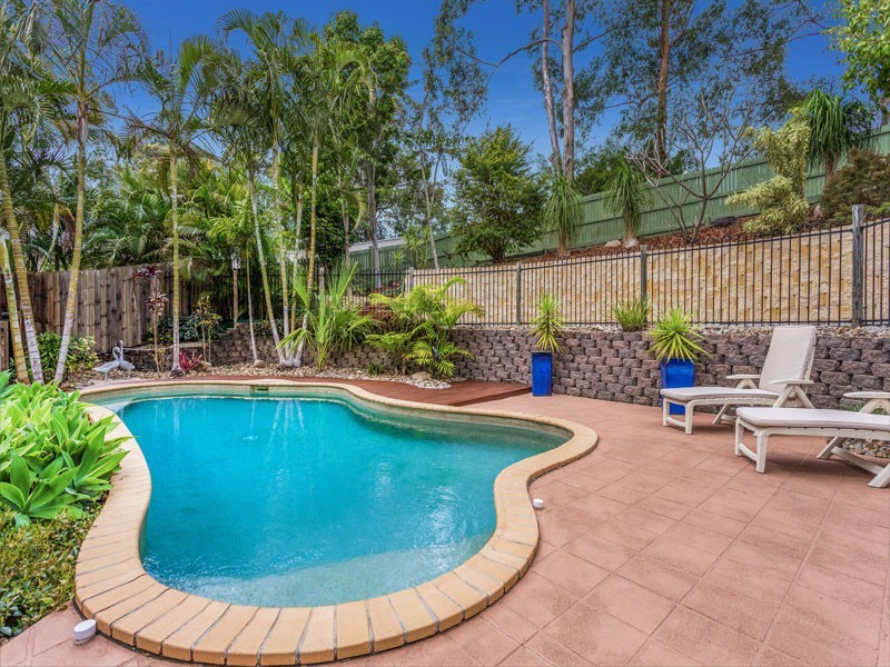 3 Phoenix Court, Eatons Hill QLD 4037