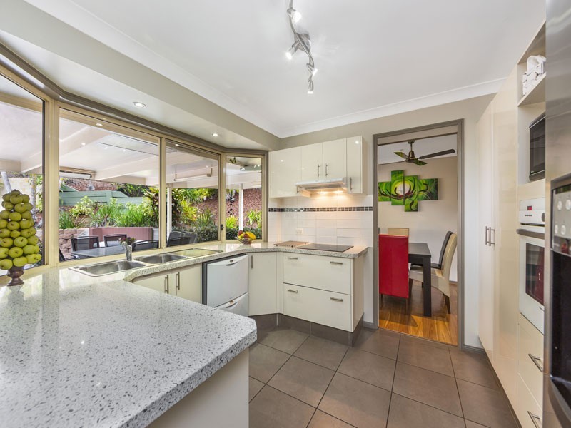 3 Phoenix Court, Eatons Hill QLD 4037