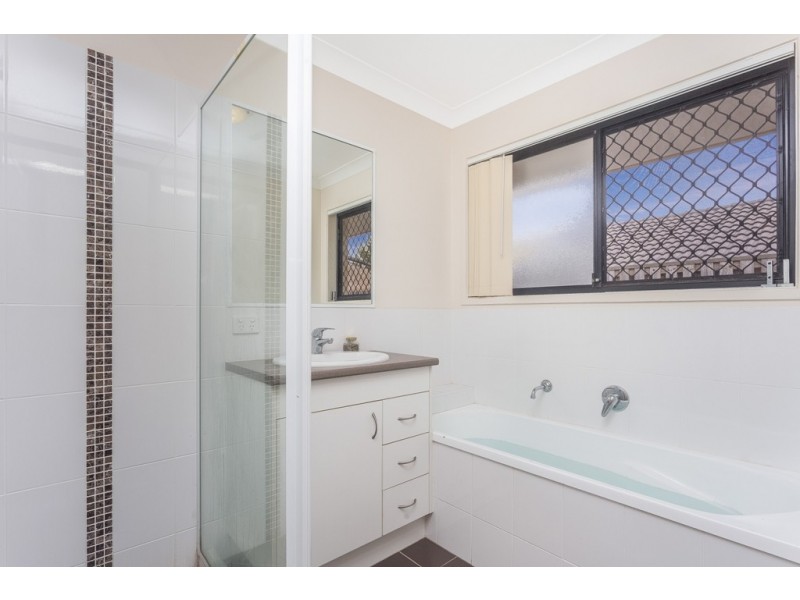 3 Roland Court, Kallangur QLD 4503