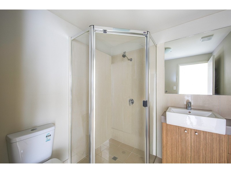 2/703 Hamilton Road, Chermside West QLD 4032