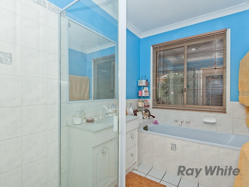 4 Chevrotain Place, Chermside West QLD 4032