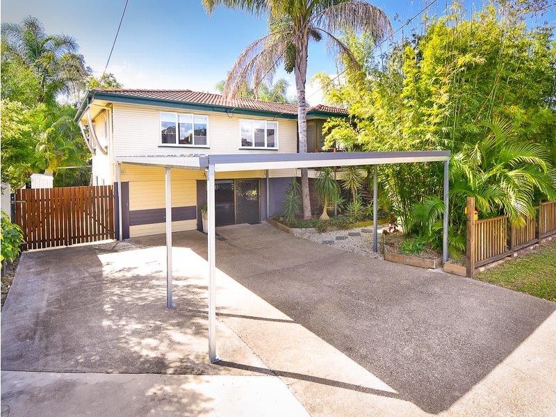 22 Cuthbert Street, Albany Creek QLD 4035
