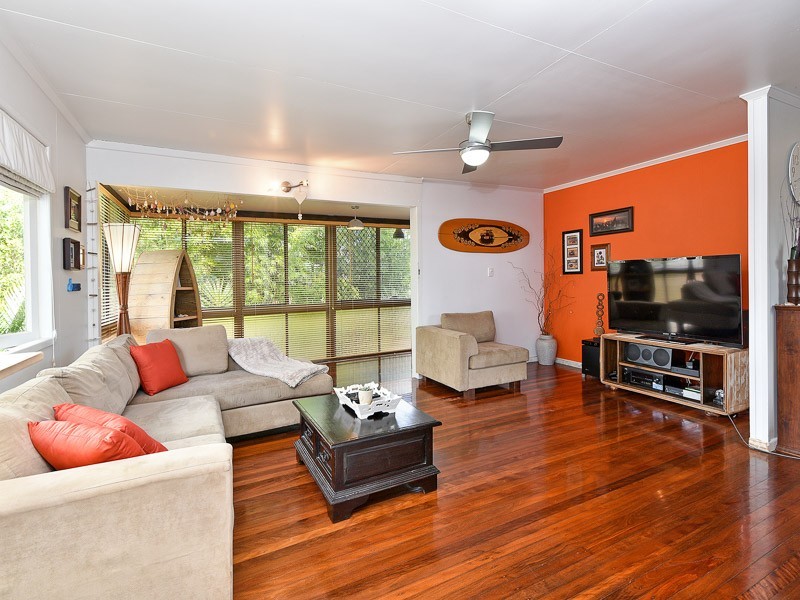 22 Cuthbert Street, Albany Creek QLD 4035