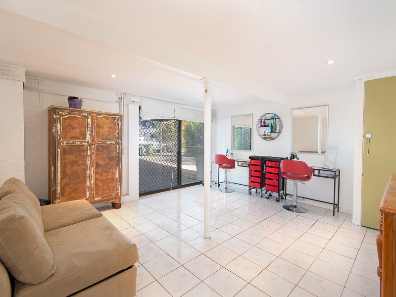 22 Cuthbert Street, Albany Creek QLD 4035