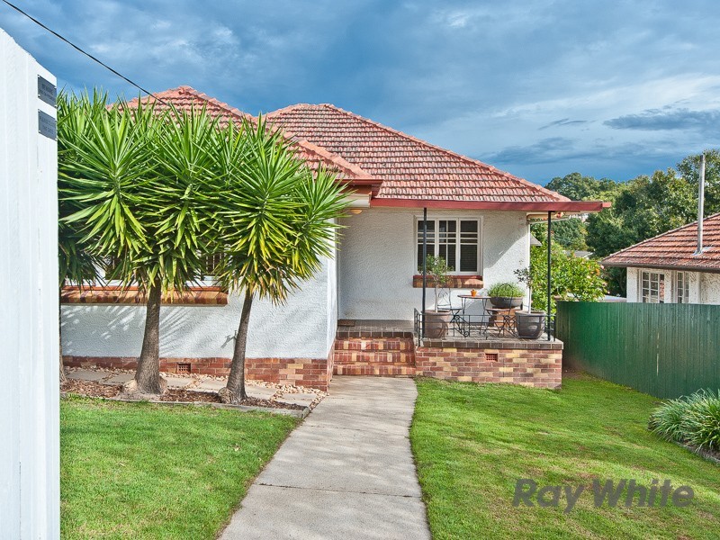 130 Hamilton Road, Wavell Heights QLD 4012