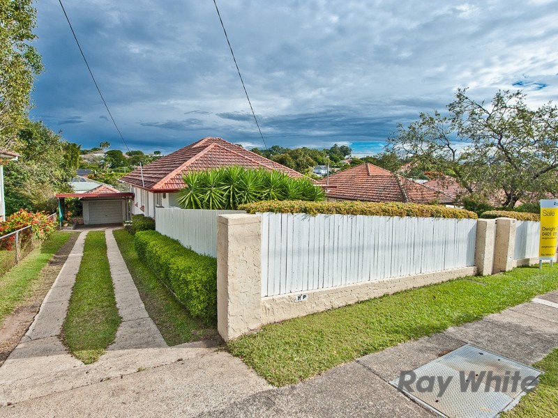130 Hamilton Road, Wavell Heights QLD 4012
